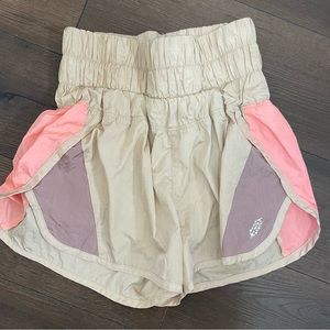 Free People Movement The Way Home Shorts - coral/beige colorblock